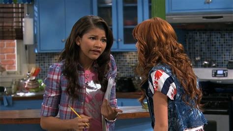 Shake It Up: All Episodes .